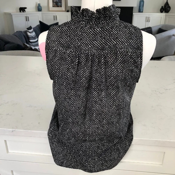 J.Crew Sleeveless Ruffle Collar Pull-On Blouse Herringbone Print Blk Wht Sz M - Picture 5 of 9